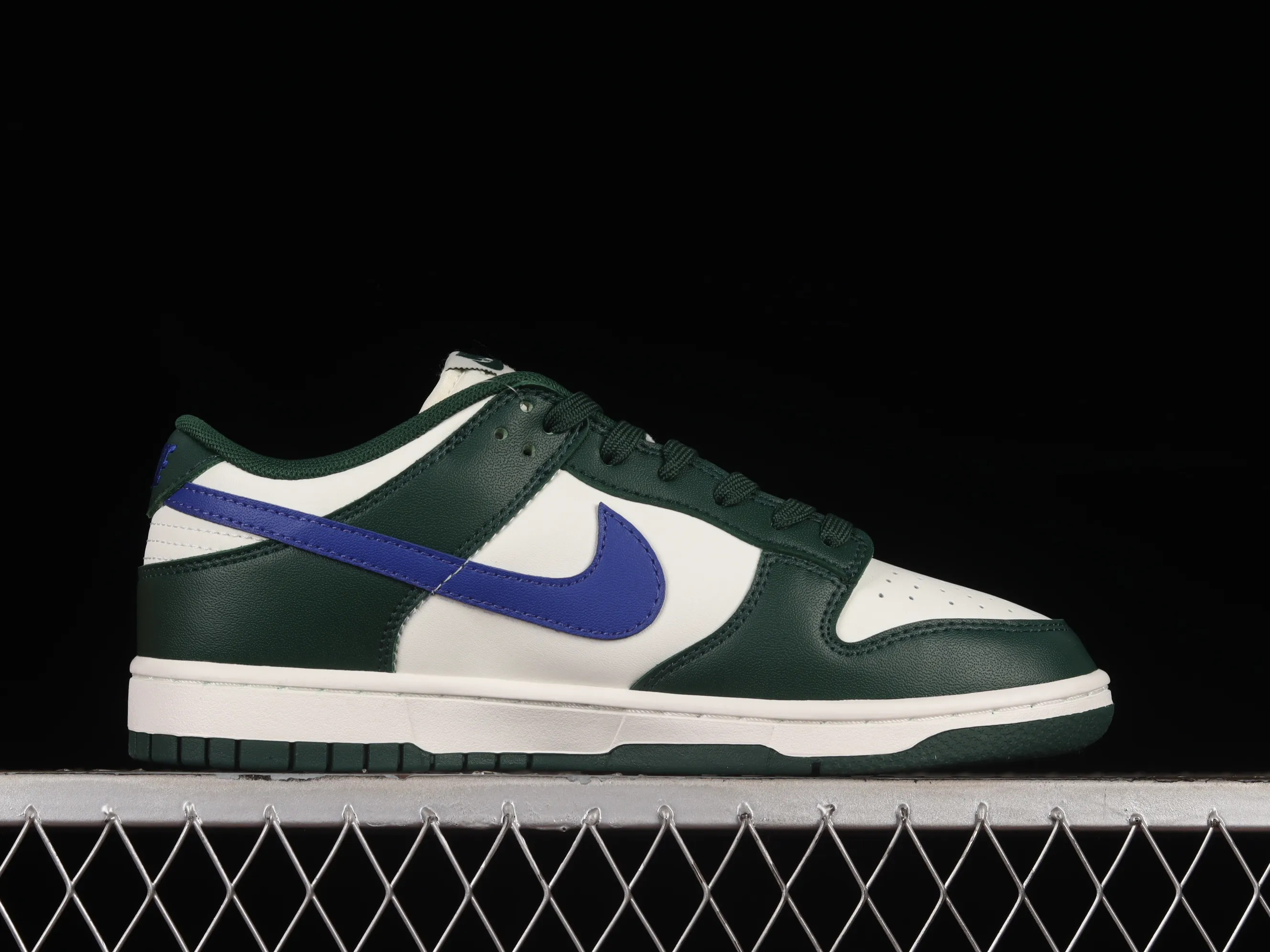 All categories Nk SB Dunk series Nk SB Dunk Low low-top sneakers Nk Dunk Low "Gorge Green" retro white and green SB low-top sports and leisure sneakers DD1503-300